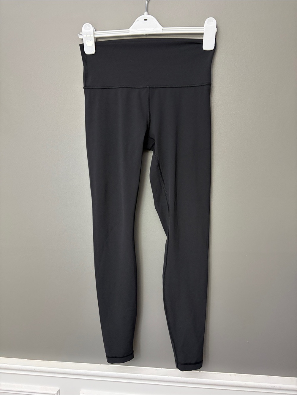 Lululemon Women’s High-Waist Black Active Leggings - Size 6